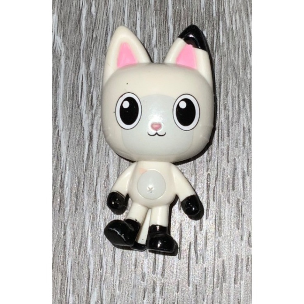 Gabby's Dollhouse Pandy Paws Cat Vinyl Mini Figure Toy